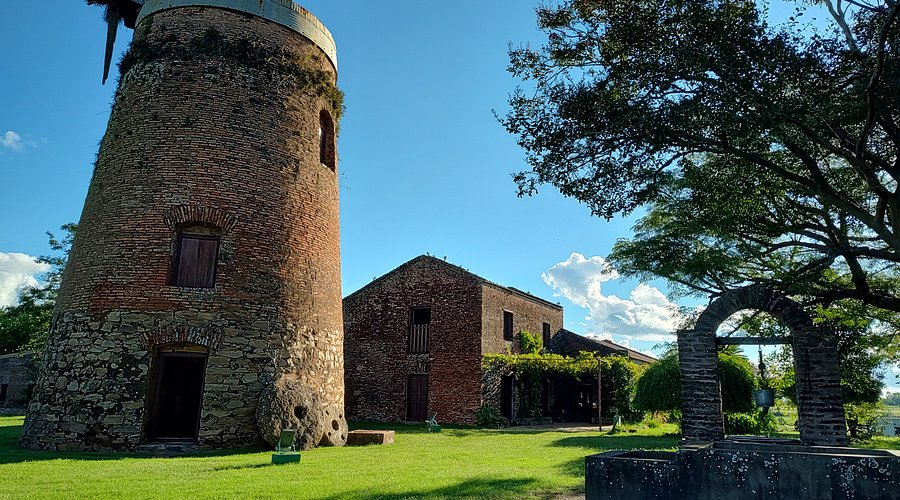 Otros sitios de interés cercanos